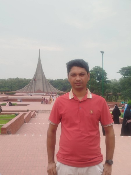 Sujon, 26, Bangladeshi