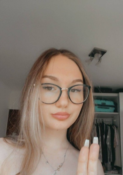 Aish, 31, Jessore