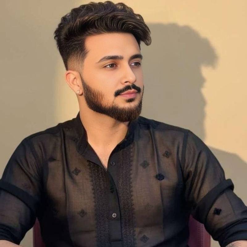 Mir Rakib Hossain, 31, Kolkata