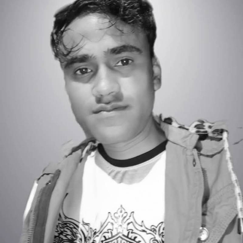 Akash, 31, Las Vegas Nevada