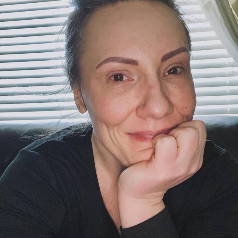 https://fivedate.com dating Sarah48 in United Kingdom