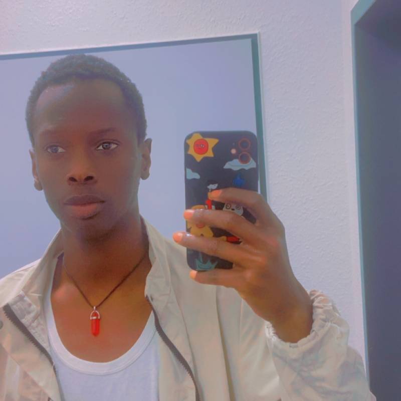 https://fivedate.com dating Mussa in Germany