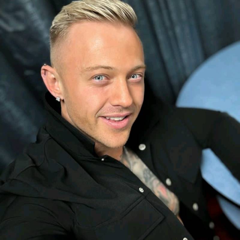 https://fivedate.com dating JustinLeo in Australia