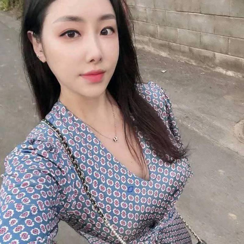https://fivedate.com dating Loung in Korea, Republic of