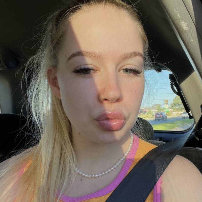 https://fivedate.com dating Becky in United States