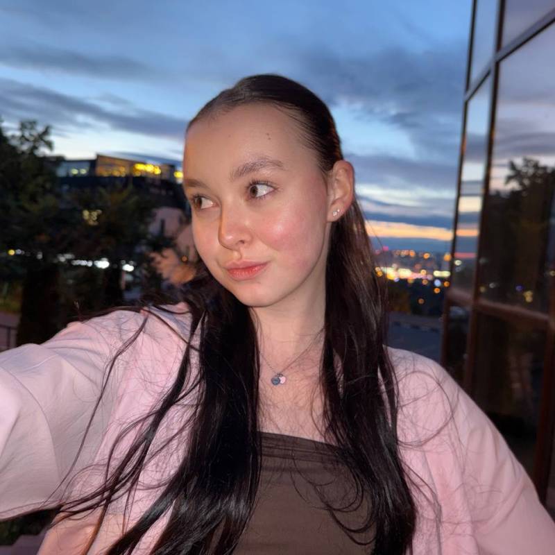 https://fivedate.com dating Hkiamia in Germany