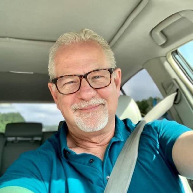 https://fivedate.com dating MiroslavPavol in Slovakia