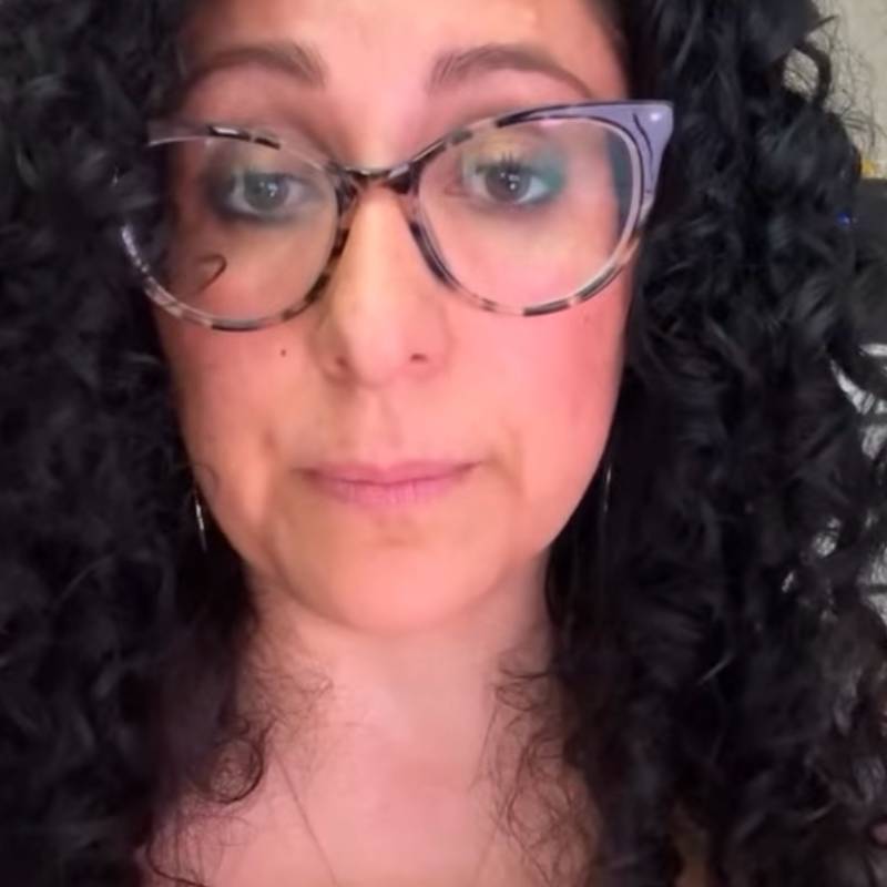 https://fivedate.com dating yellowblay in Canada