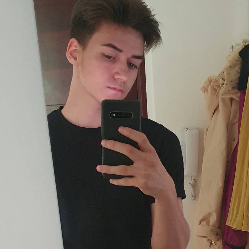 https://fivedate.com dating Feetlover in Hungary