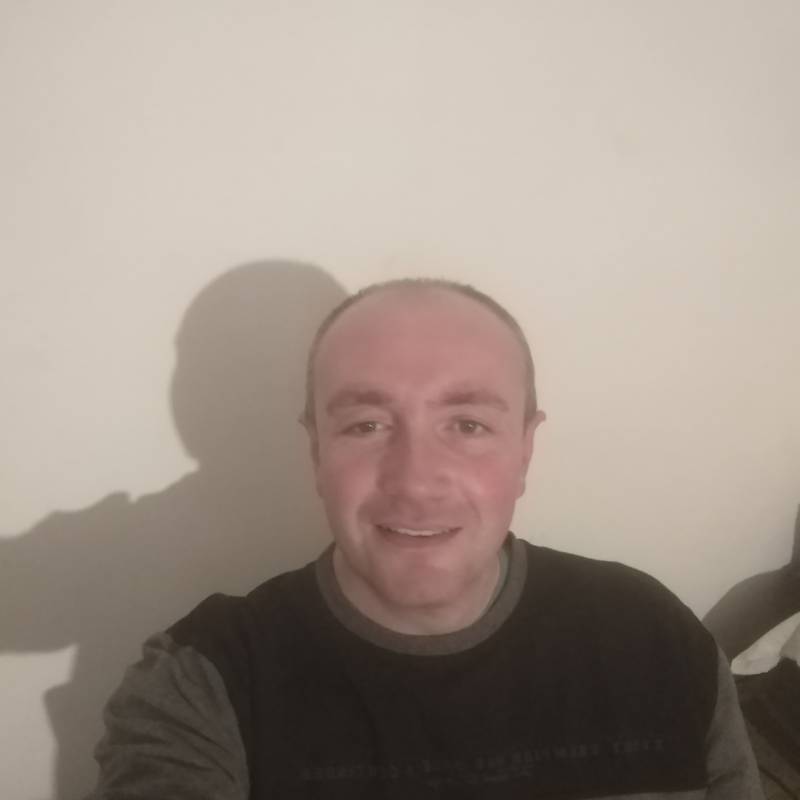 https://fivedate.com dating Seldon in Serbia