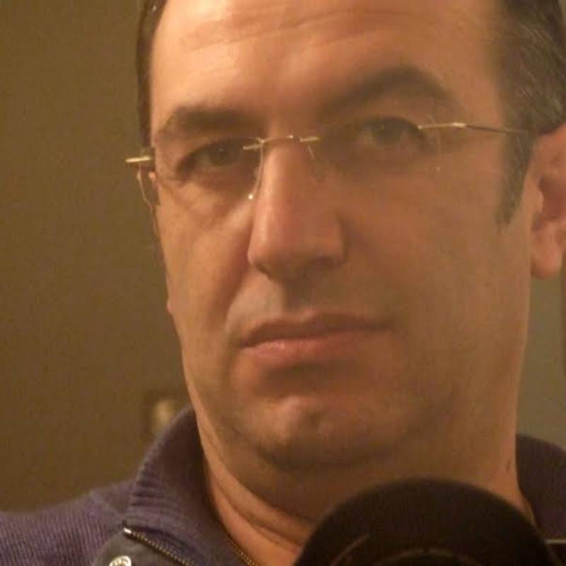 https://fivedate.com dating oytis in Italy