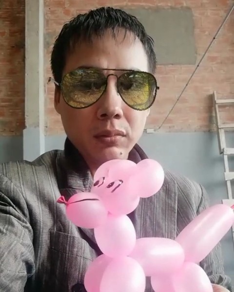 JuanCarlos41065 dating