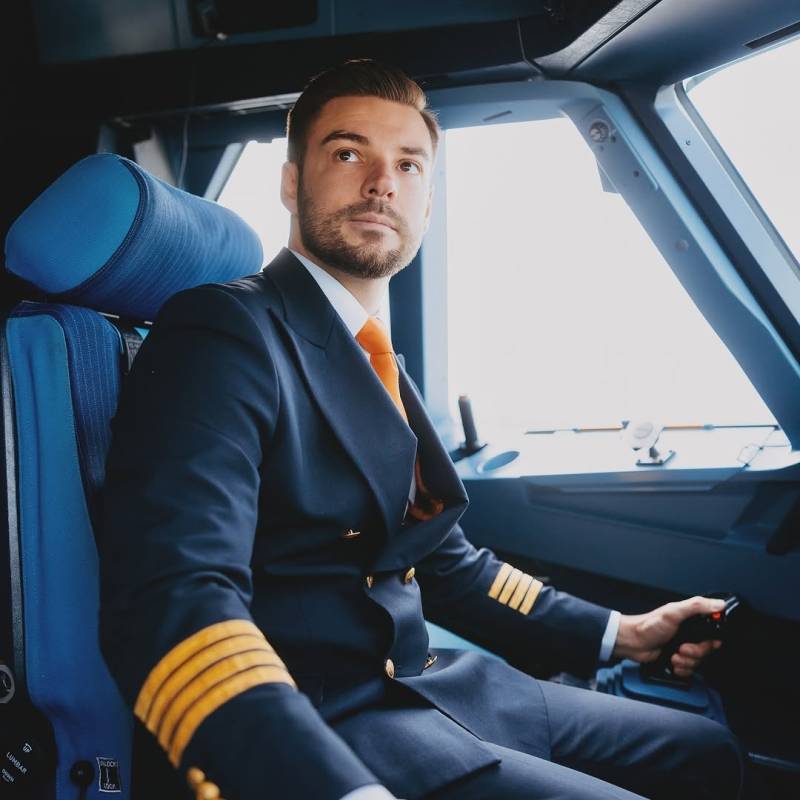 Erichunt35292 dating