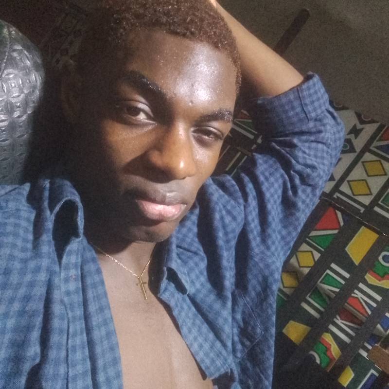 YannickAssale39933 dating