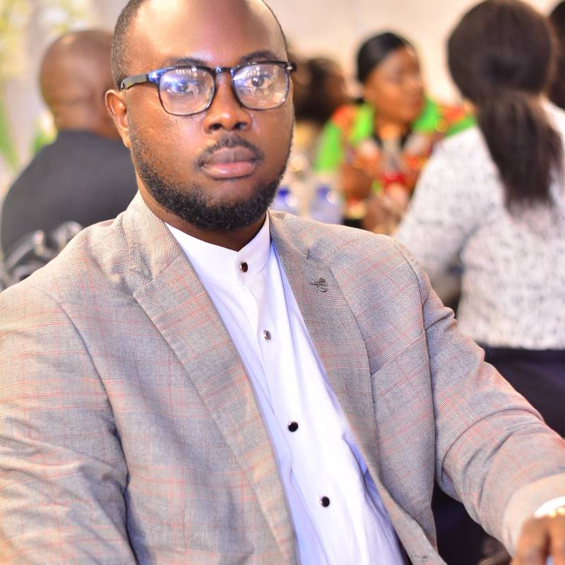 Christian98932 dating