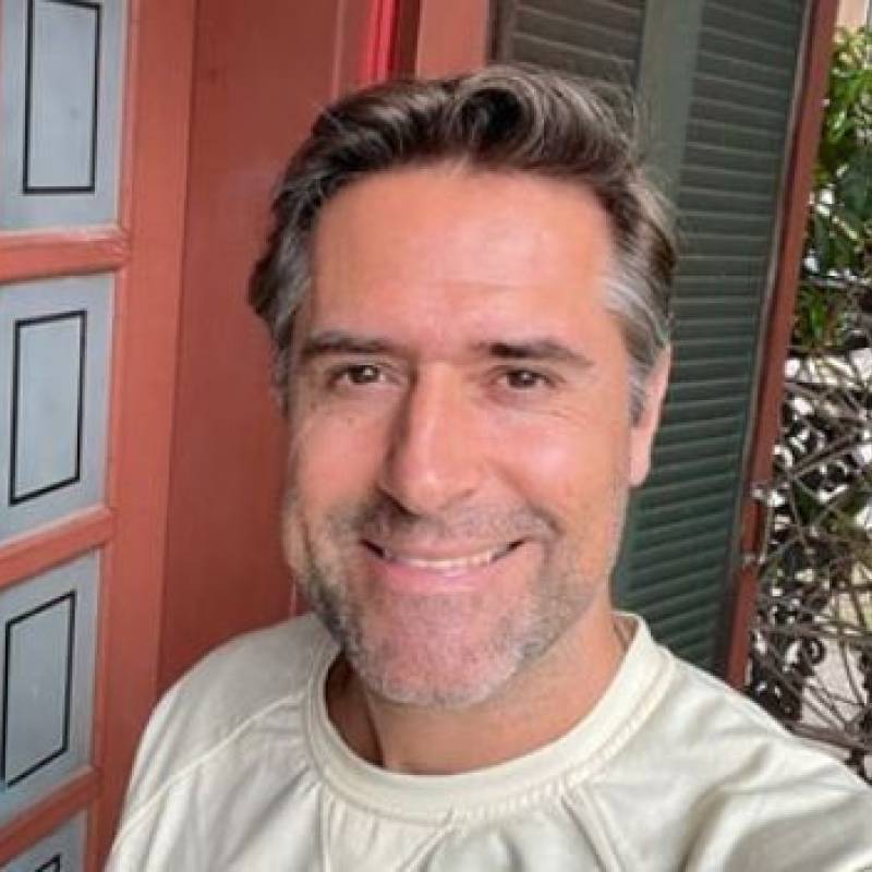 Alessandro18577 dating