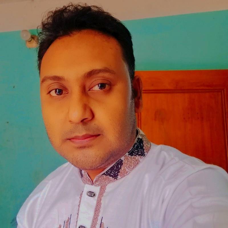Nur86172 dating