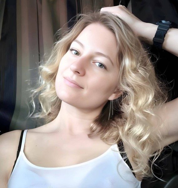 Iwona45664 dating
