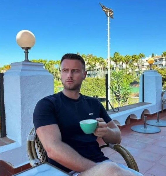 Micheal45444 dating