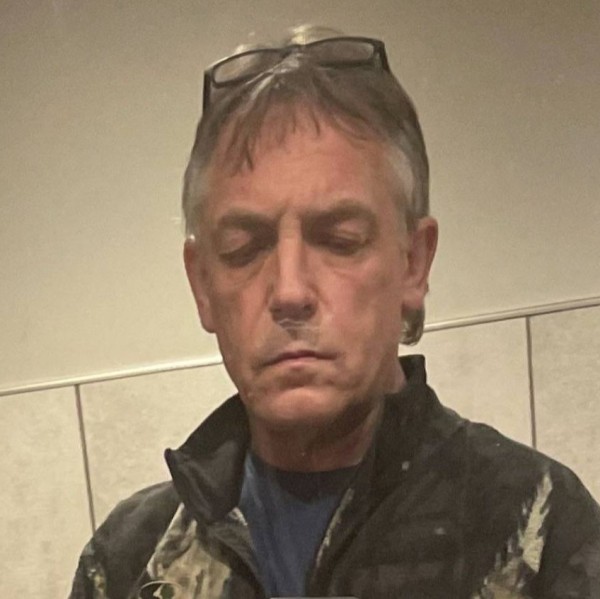 Richard75783 dating