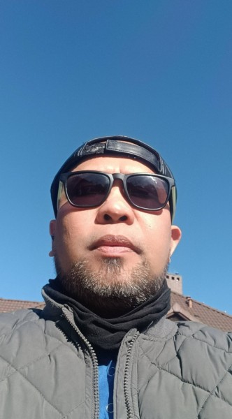 Ronald79127 dating