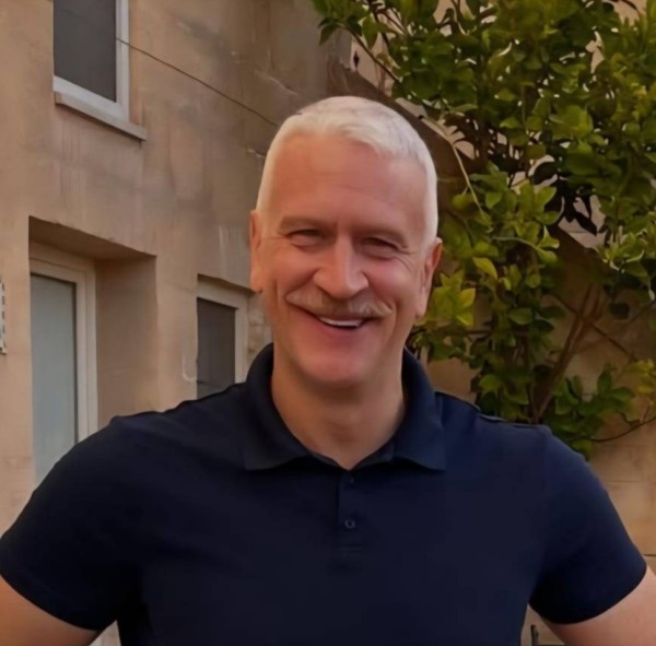 Carl58822 dating