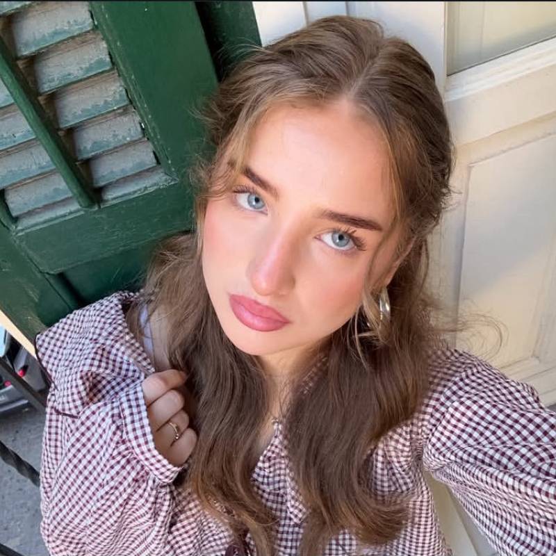 Lily18967 dating